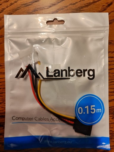 Zdjęcie oferty: Kabel zasilający Molex(M) - SATA(F) 15 cm LANBERG