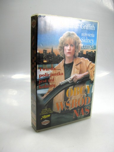 Zdjęcie oferty: OBCY WŚRÓD NAS /kaseta video VHS MELANIE GRIFFITH
