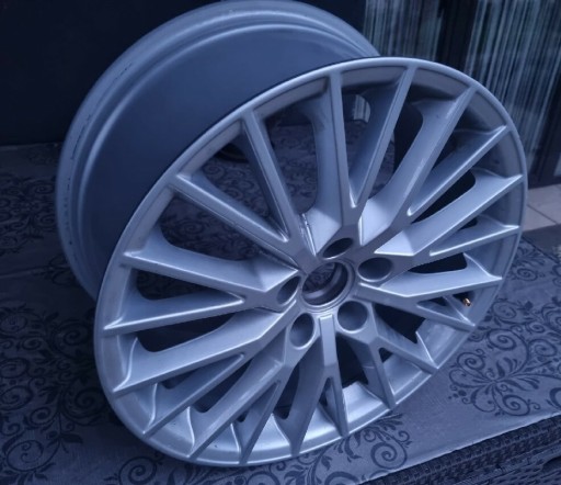 Zdjęcie oferty: Felga Audi 8S0 601 025 D 5x112