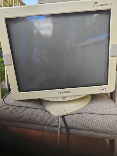 Zdjęcie oferty:  Zabytkowy Monitor komputerowy Hyundai 