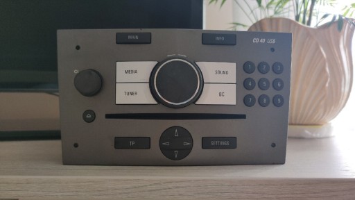 Zdjęcie oferty: Radio Opel CD40 USB Wylogowane 95077041