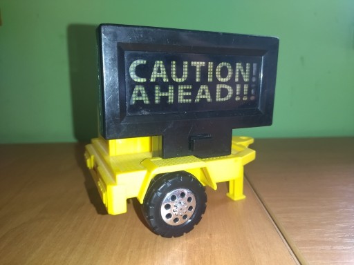 Zdjęcie oferty: Zabawka przyczepa "Caution Ahead!!!" Tonka