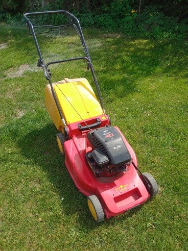 Zdjęcie oferty: Kosiarka spalinowa do trawy silnik Briggs Stratton