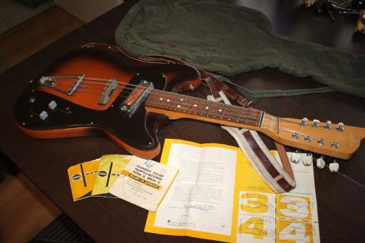 Zdjęcie oferty: DEFIL mandolina elektryczna 1979 komplet