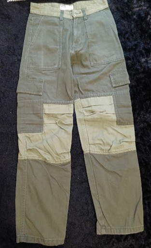 Zdjęcie oferty: Spodnie Cargo Bershka 90's Wide