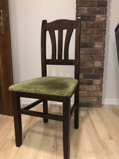 Zdjęcie oferty: Krzesło do biurka drewniane