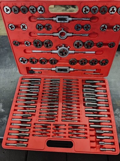 Zdjęcie oferty: Zestaw gwintowników i narzynek