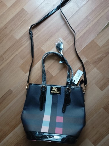 Zdjęcie oferty: Burberry nowa torebka 