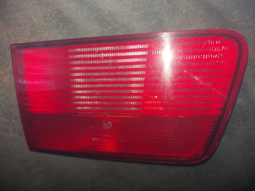 Zdjęcie oferty: BMW E39 lampa tył w klapę prawa