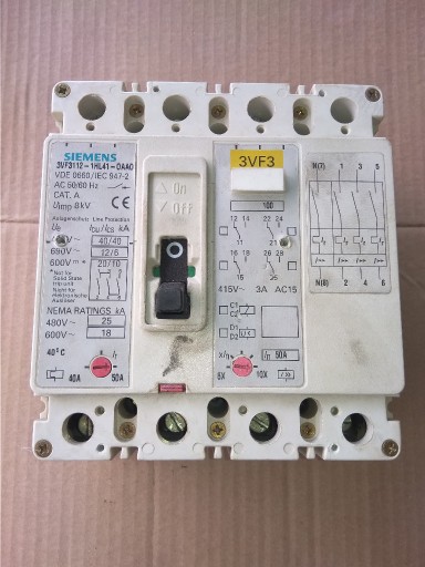 Zdjęcie oferty: Wyłącznik Siemens 3VF3112-1HL41-0AA0