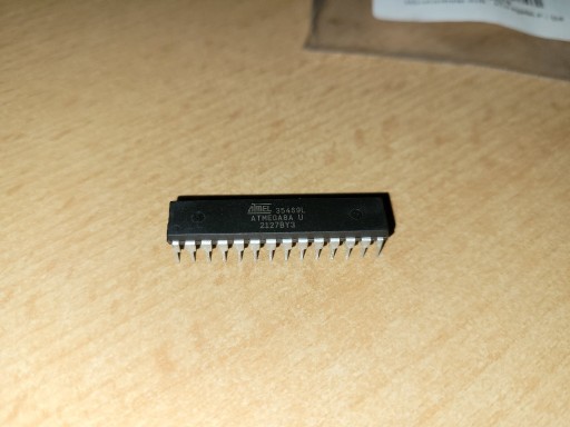 Zdjęcie oferty: Mikrokontroler AVR - ATmega8A-PU DIP