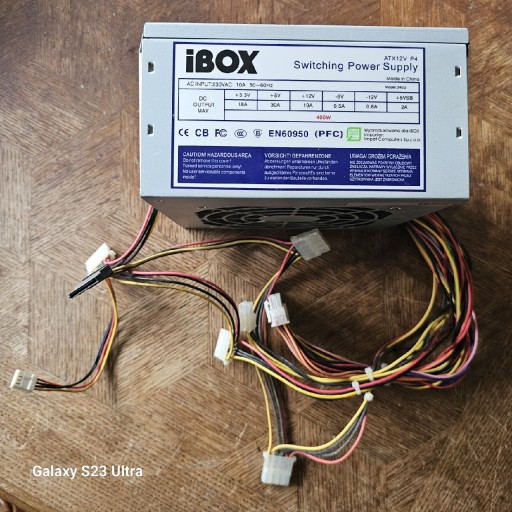 Zdjęcie oferty: Zasilacz PC 400W iBox 24pin 340U ATX12V P4 20+4pin