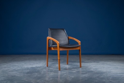 Zdjęcie oferty: Krzesło Mid-Century Model 23 Henning Kjærnulf