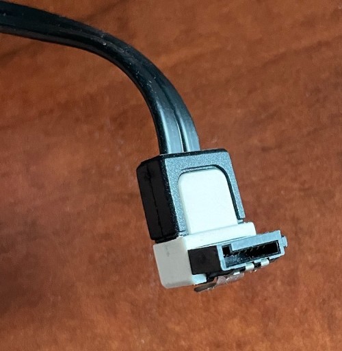 Zdjęcie oferty: Kabel SATA (kątowy)