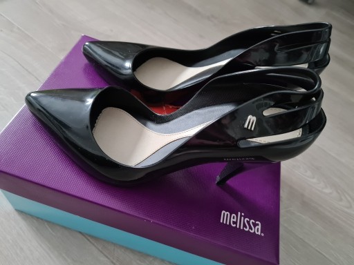 Zdjęcie oferty: Piękne, oryginalne buty Melissa - stan idealny