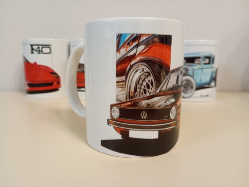 Zdjęcie oferty: Kubek 330 ml biały VW Golf Mk1samochód auto prezent 