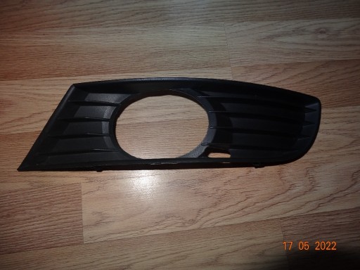 Zdjęcie oferty: KRATKA ZDERZAKA 1M0853665G SEAT LEON TOLEDO ORYGIN