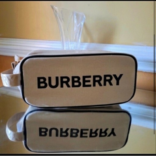 Zdjęcie oferty: Kosmetyczka męska marki BURBERRY oryginalna