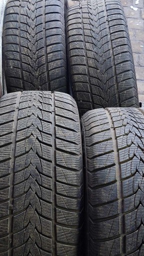 Zdjęcie oferty: Opony zimowe 225/55R18  98v komplet