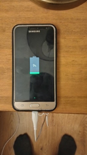 Zdjęcie oferty: Smartfon Samsung Galaxy J3 2016 8GB