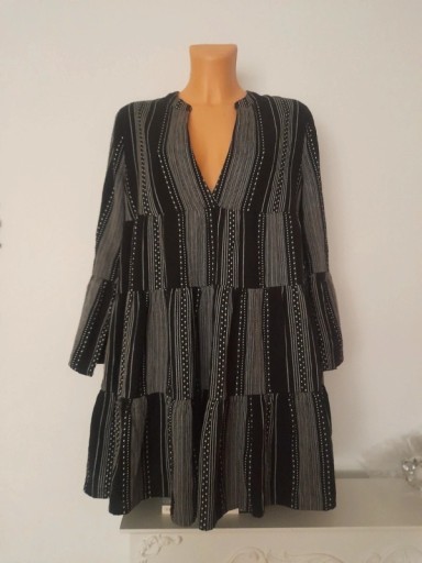 Zdjęcie oferty: Czarna zwiewna sukienka ONLY r. M / L