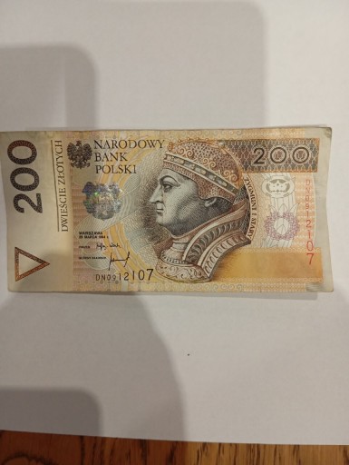 Zdjęcie oferty: Banknot 200zł z 1994r. Rosnąca czcionka