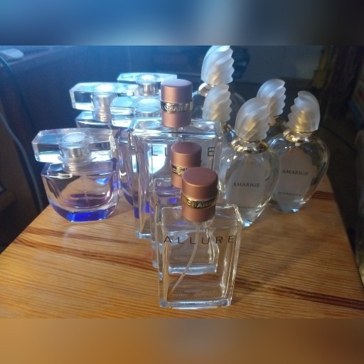 Zdjęcie oferty: flakony po perfumach : chanel, givenchy.. 12 sztuk