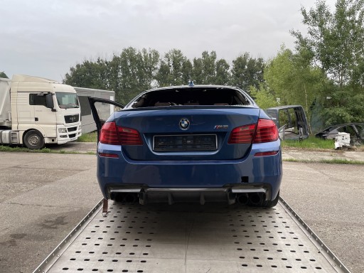 Zdjęcie oferty: Bmw m5 f10 lampy tył komplet