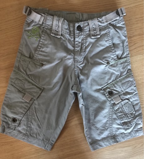 Zdjęcie oferty: Krótkie spodnie, bajeranckie, regulowane - 104 cm