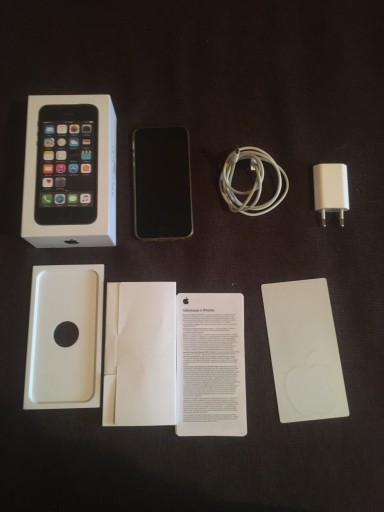 Zdjęcie oferty: Apple iPhone 5s 16GB etui cały zestaw