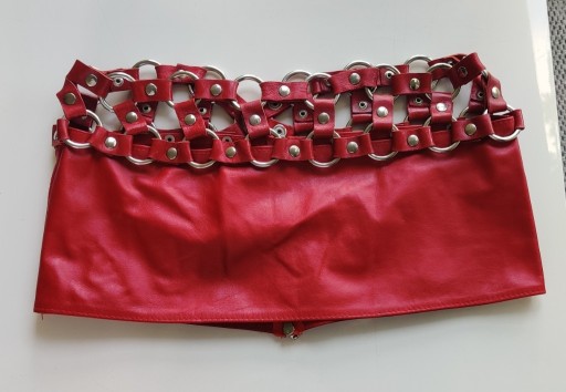 Zdjęcie oferty: Skórzana spódnica erotyczna czerwona klamry M/S