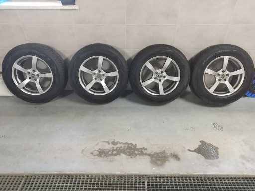 Zdjęcie oferty: Opony vredestein wintrac xtreme s 235/65 r17 + alu