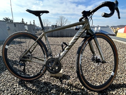 Zdjęcie oferty: Rower Gravel Canyon Inflite AL9 ultegra dtswiss