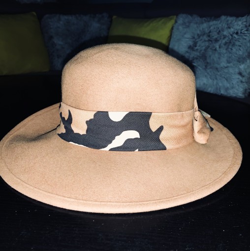 Zdjęcie oferty: Piękny kapelusz vintage XS
