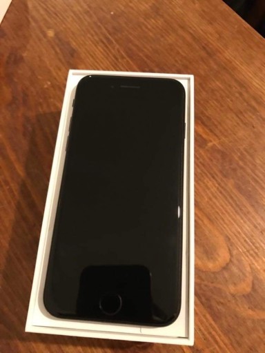 Zdjęcie oferty: iPhone SE Black, 64GB 2020