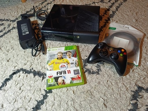 Zdjęcie oferty: Konsola XBOX 360 E 500GB - Zestaw 