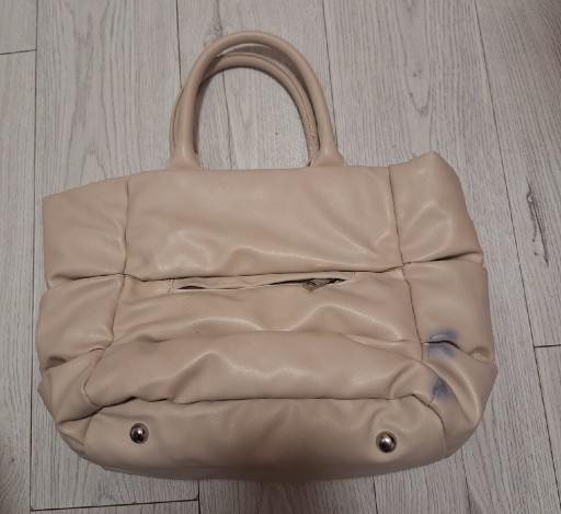 Zdjęcie oferty: Torebka Mohito – beżowa, pojemna, elegancka