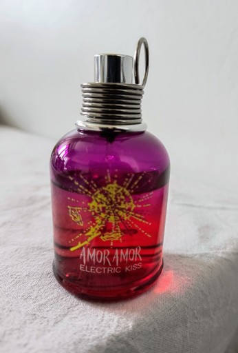 Zdjęcie oferty: Cacharel Amor Amor Electric Kiss edt 30ml 