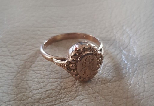 Zdjęcie oferty: pierścionek złoty złoto próba 583 inicjały "AZ"