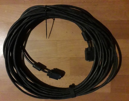 Zdjęcie oferty: Kabel VGA D-SUB 15M