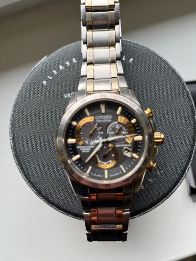 Zdjęcie oferty: Zegarek Citizen Eco-Drive AT4004-52E