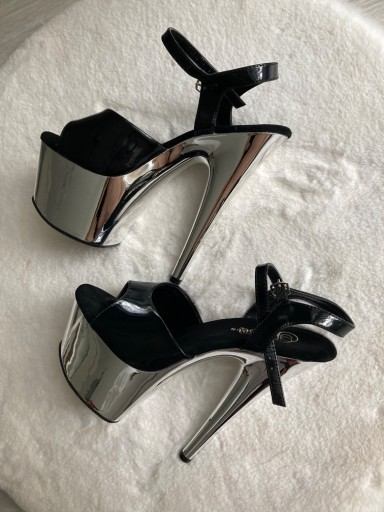 Zdjęcie oferty: Pleaser szpilki szklanki buty pole Dance 37