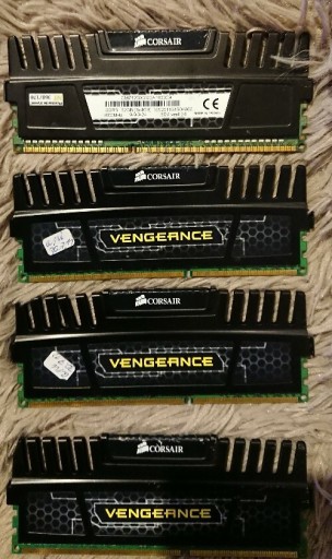 Zdjęcie oferty: Pamięć RAM Corsair DDR3 16 GB 1600 4x4