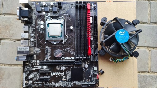 Zdjęcie oferty: Zestaw płyta ASRock b85m Pro3 z Intel i5 4460, RAM 8GB, wentylator 