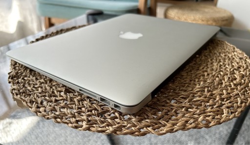 Zdjęcie oferty: MacBook Air 13’ 4GB / 128GB i5