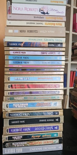 Zdjęcie oferty: Nora Roberts Seria 25 książek. Cena za 1 szt. !
