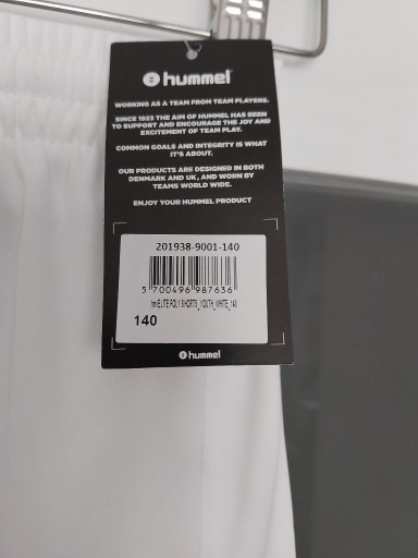 Zdjęcie oferty: Szorty hummel 140