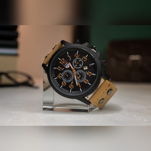 Zdjęcie oferty: Klasyczny zegarek kwarcowy jasny pasek skórzany