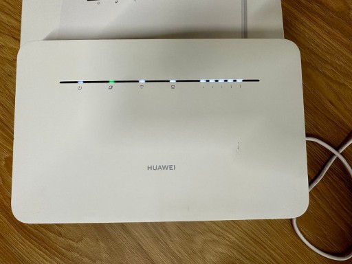 Zdjęcie oferty: LTE router / access point w jednym Huawei B535-232