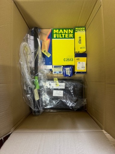 Zdjęcie oferty: BOX AMAZON 45x Samochodowe Dom Osram Bosch Hella 